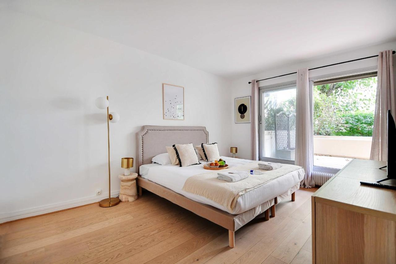 Elegant Apartment - 2Br-6P - Tour Eiffel ปารีส ภายนอก รูปภาพ