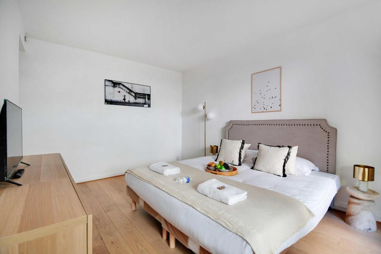 Elegant Apartment - 2Br-6P - Tour Eiffel ปารีส ภายนอก รูปภาพ