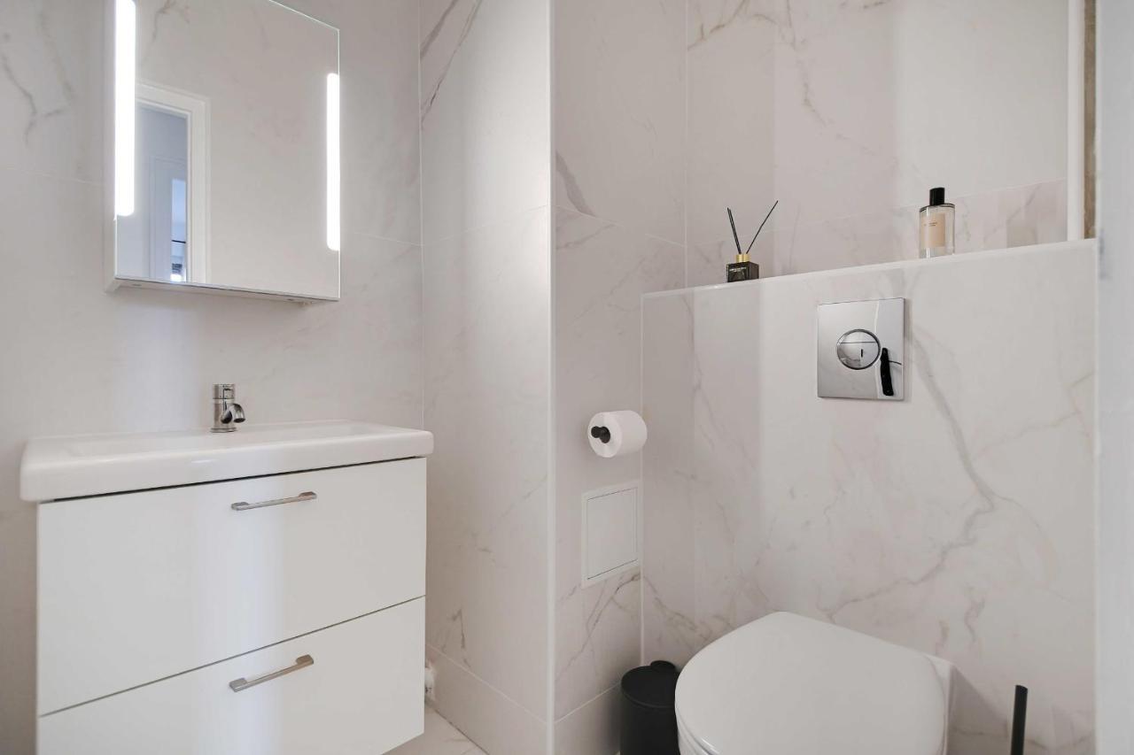 Elegant Apartment - 2Br-6P - Tour Eiffel ปารีส ภายนอก รูปภาพ